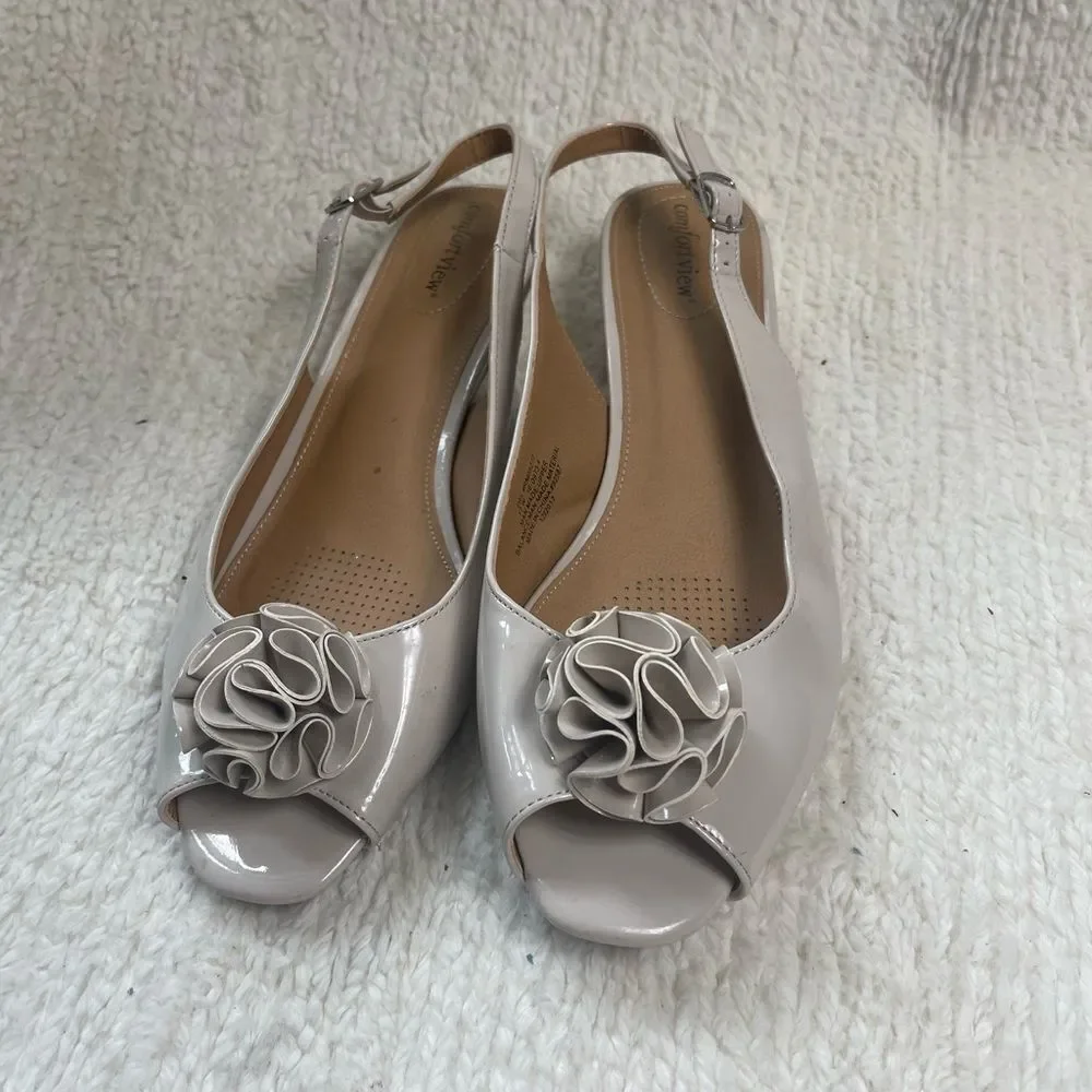 Comfortview synthetic patent Cream Peep-Toe Slingback flower accent Heels SZ12W.